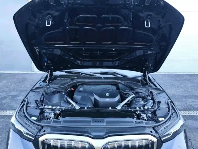 BMW 5 Series — Фото автомобиля 13