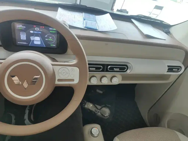 Wuling Hongguang Mini EV — Фото автомобиля 9