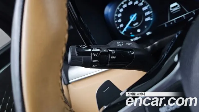 Kia Sorento Sorento 4-е поколение Бензин 2.5T 4WD — Фото автомобиля 24
