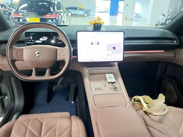 Nio EC6 — Фото автомобиля 9