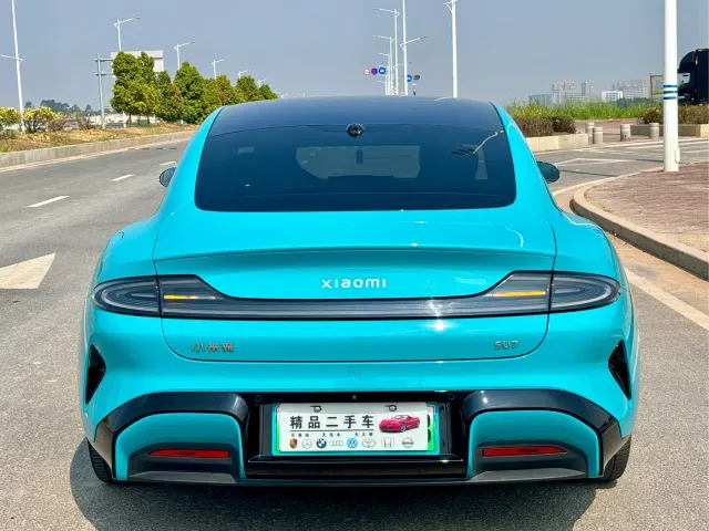 Xiaomi SU7 — Фото автомобиля 8