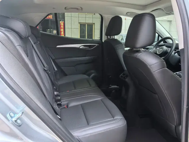 Buick Envision S — Фото автомобиля 13
