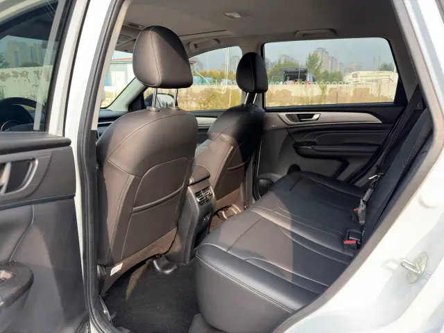 Haval M6 — Фото автомобиля 5