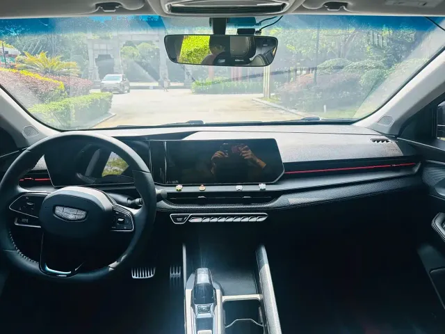 Geely Binrui — Фото автомобиля 6