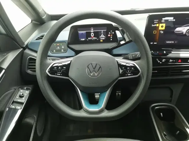 Volkswagen ID.3 — Фото автомобиля 11