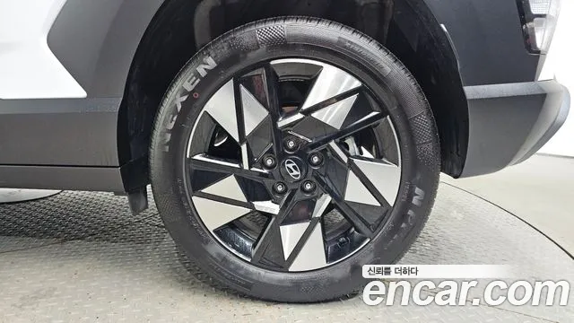 Hyundai Kona — Фото автомобиля 6