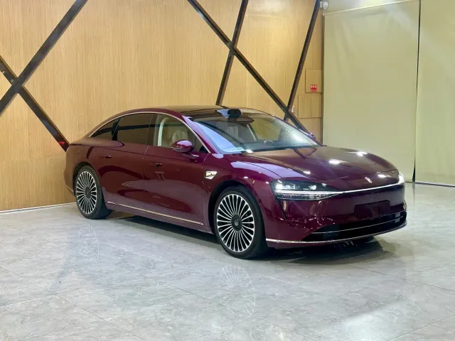 Stelato S9 — Фото автомобиля 3