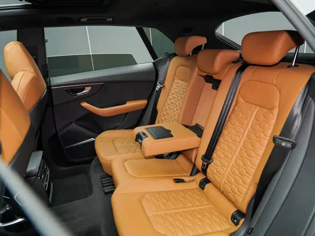 Audi RS Q8 — Фото автомобиля 13