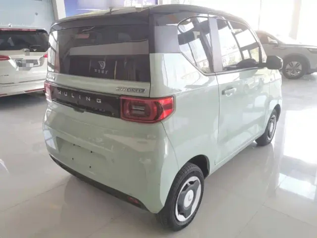 Wuling Hongguang Mini EV — Фото автомобиля 6