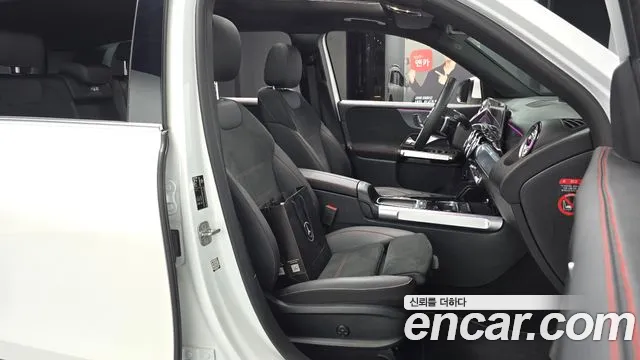 Mercedes-Benz GLB-Class — Фото автомобиля 10