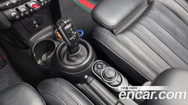 Mini Cooper Convertible — Фото автомобиля 9