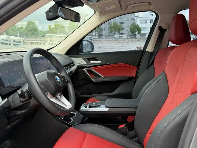 BMW X1 — Фото автомобиля 4