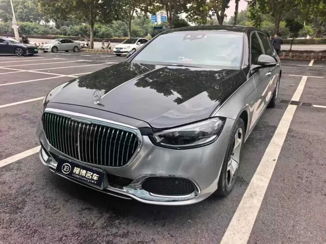 Фотография автомобиля — Mercedes-Benz Maybach S-Class
