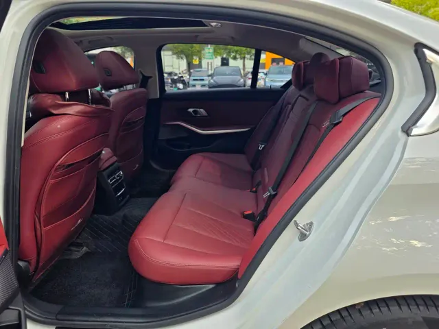 BMW 3 Series — Фото автомобиля 14