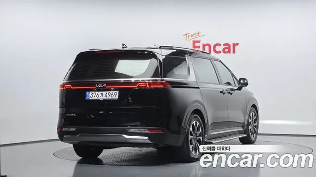 Kia Canival Carnival 4 поколение Дизель 9 мест Signature — Фото автомобиля 2