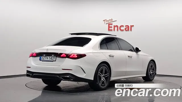 Фотография автомобиля — Mercedes-Benz E-Class W214