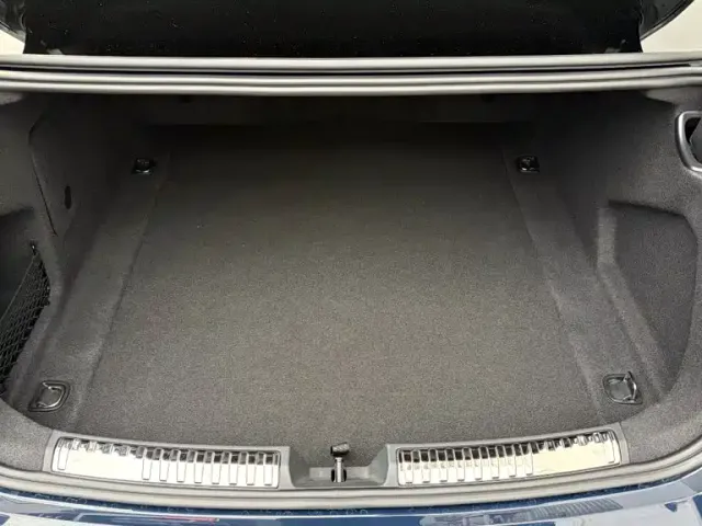Audi A6L — Фото автомобиля 21