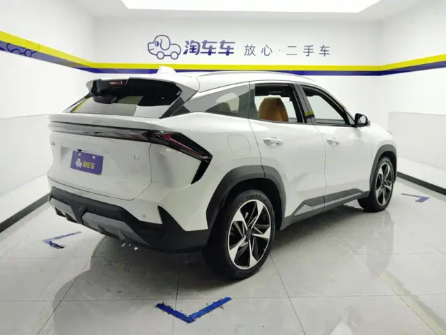 Geely Galaxy L7 — Фото автомобиля 3