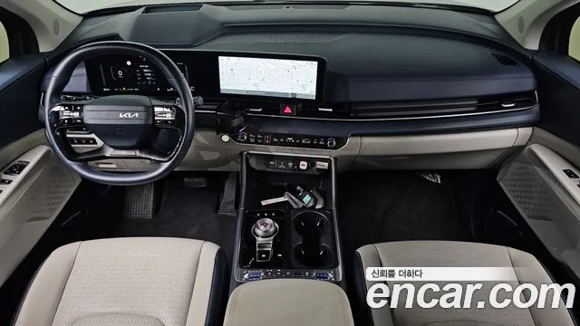 Kia Carnival Generation 4 — Фото автомобиля 9