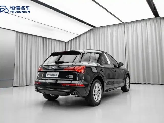 Audi Q5L — Фото автомобиля 5