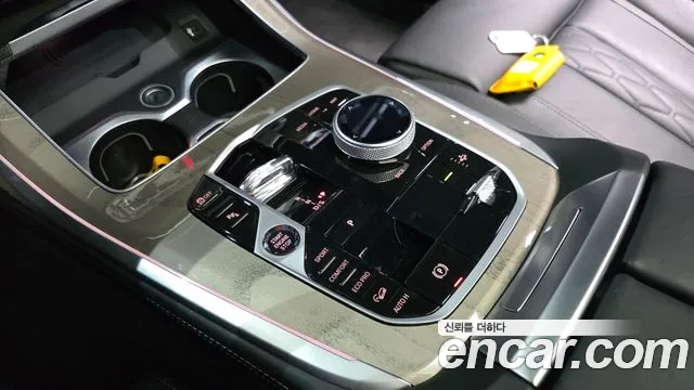 BMW X7 — Фото автомобиля 5
