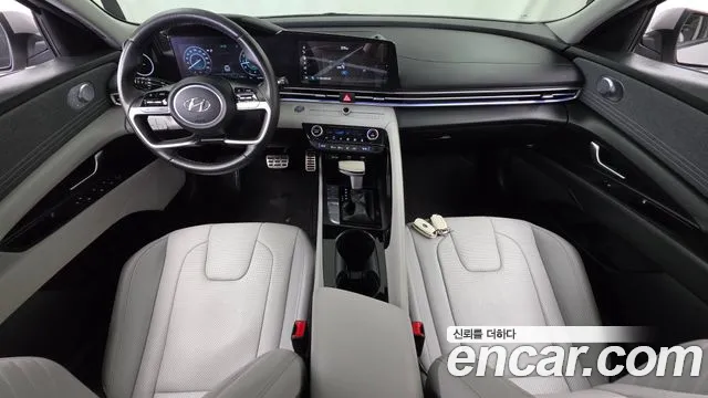 Hyundai Avante CN7 — Фото автомобиля 10
