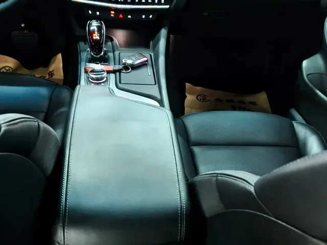 Cadillac CT5 — Фото автомобиля 15