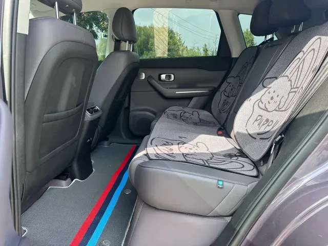 Leapmotor C10 — Фото автомобиля 9