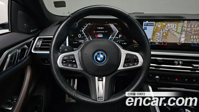 BMW i4 — Фото автомобиля 13