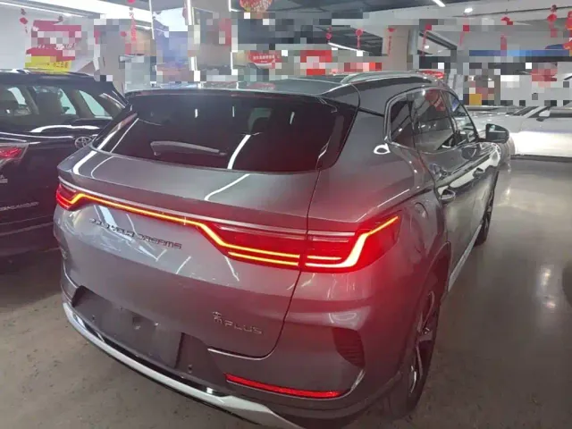 BYD Song PLUS — Фото автомобиля 6