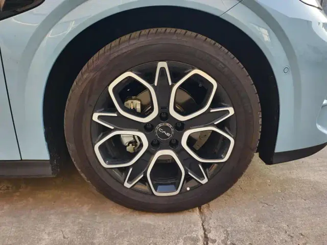 BYD Seal 06 GT — Фото автомобиля 6