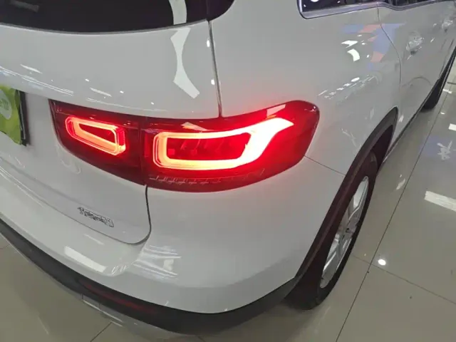Mercedes-Benz GLB-Class — Фото автомобиля 23