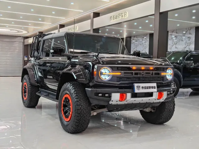 Фотография автомобиля — Ford Bronco