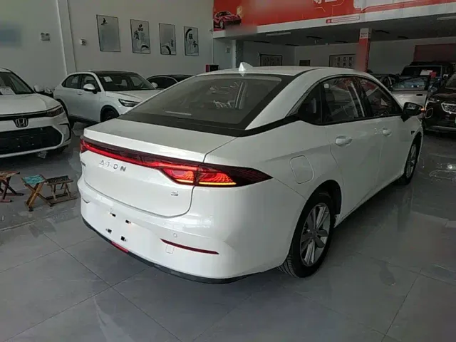 GAC Aion S — Фото автомобиля 6