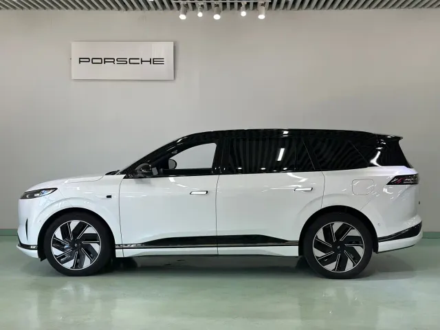 Dongfeng eπ 008 — Фото автомобиля 2