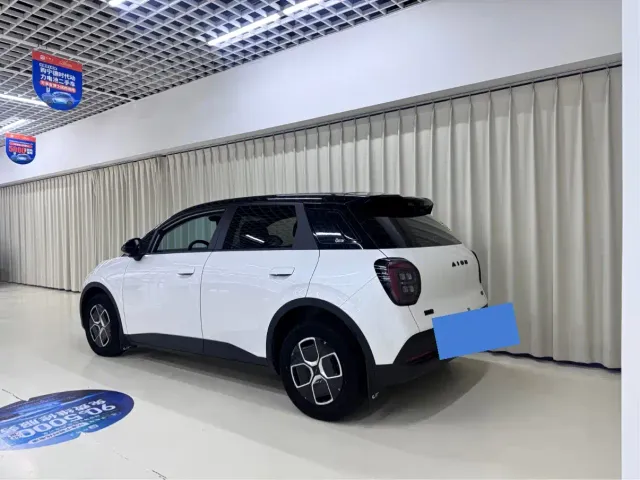 GAC Aion UT — Фото автомобиля 2