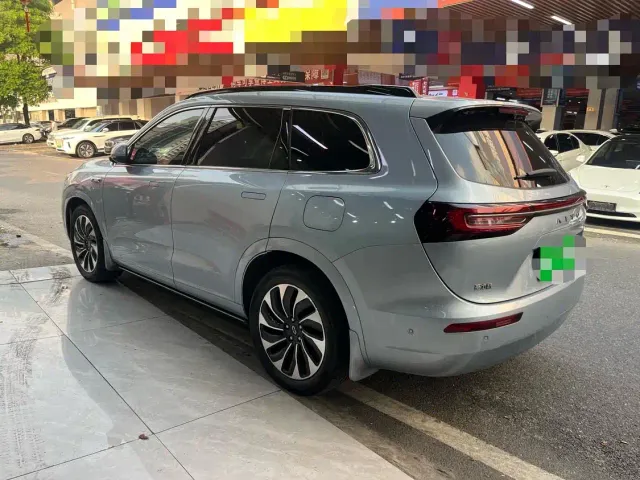 Aito M7 — Фото автомобиля 6