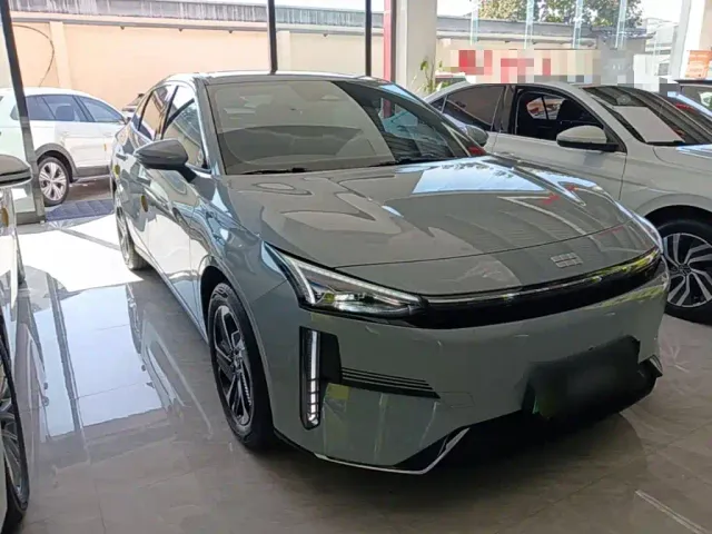 Geely Galaxy L6 — Фото автомобиля 3