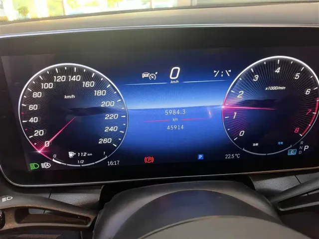 Mercedes-Benz GLC-Class — Фото автомобиля 10