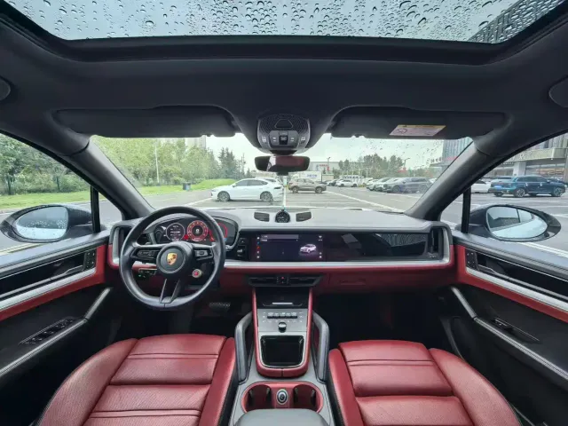 Porsche Cayenne — Фото автомобиля 7