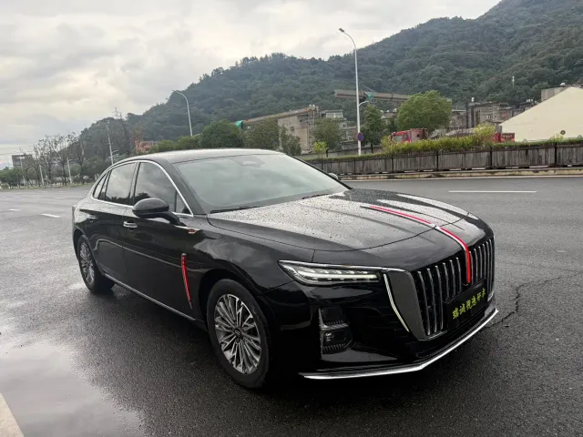 Hongqi H5 — Фото автомобиля 3