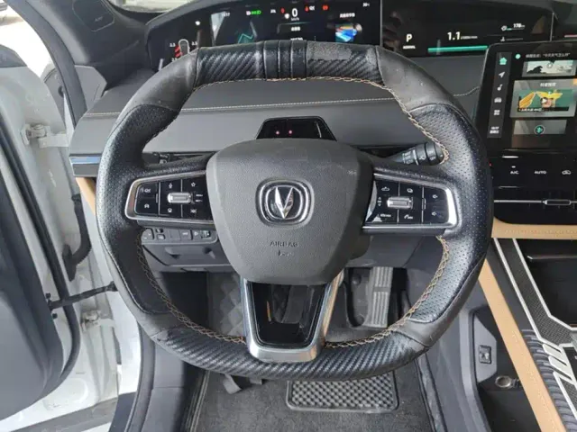 Changan Changan UNI-K 2021 2.0T Premium — Фото автомобиля 15