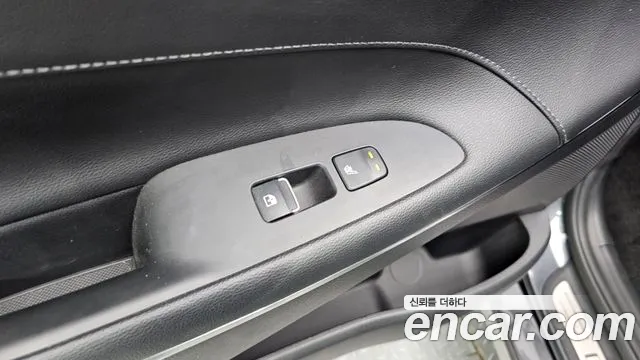 Hyundai Grandeur Новый Grandeur IG 3.0 LPi (Для маломобильных пассажиров) — Фото автомобиля 17