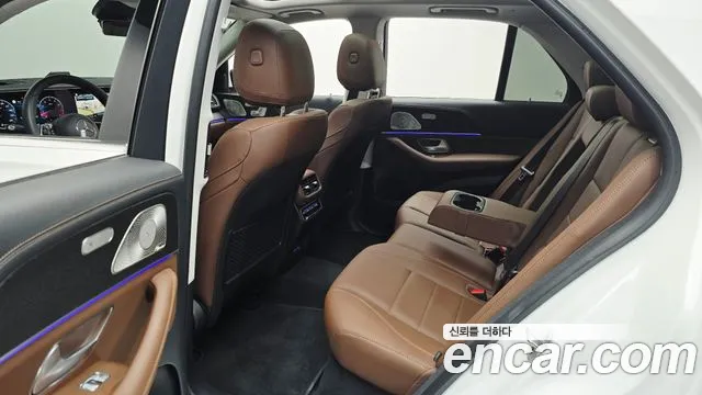 Mercedes-Benz GLE-Class — Фото автомобиля 18
