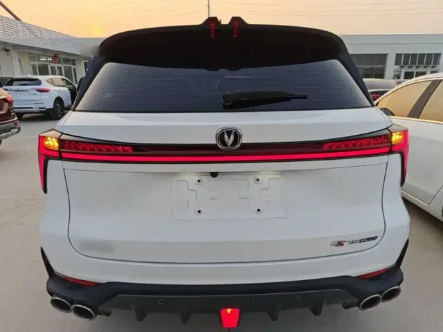 Changan CS75 Plus — Фото автомобиля 3