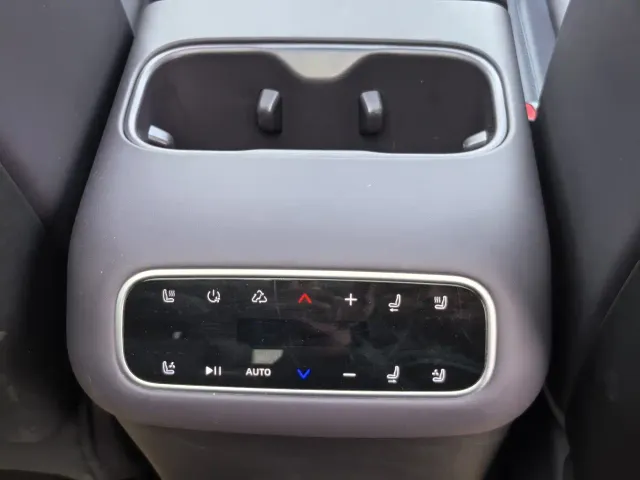Leapmotor C16 — Фото автомобиля 22