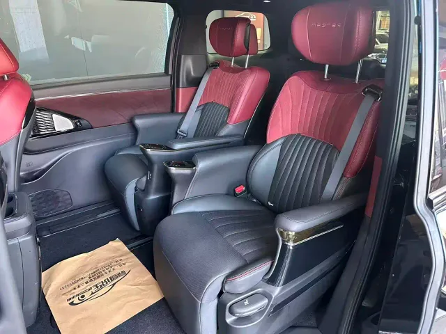 GAC Trumpchi M8 — Фото автомобиля 11