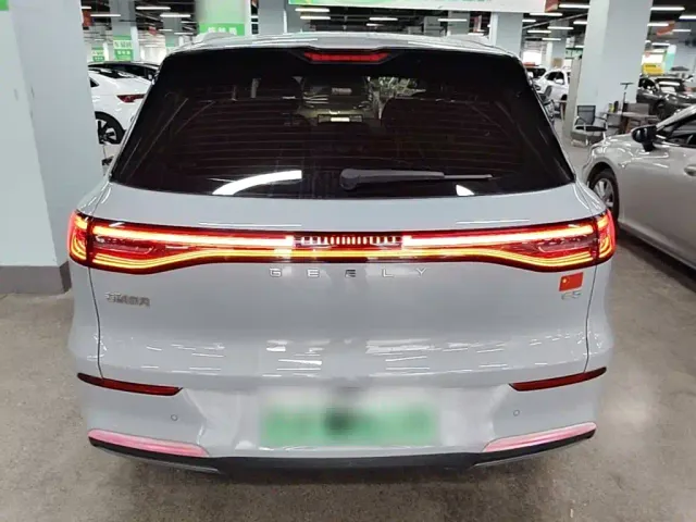 Geely Galaxy E5 — Фото автомобиля 5