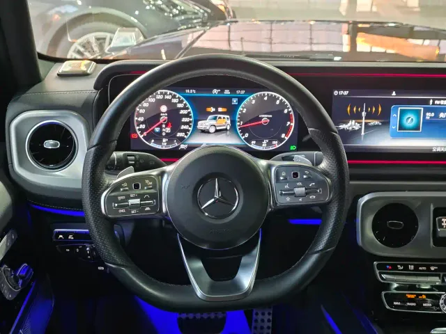Mercedes-Benz G-Class — Фото автомобиля 14