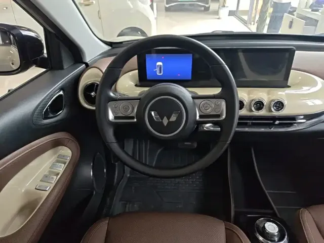 Wuling Bingo — Фото автомобиля 10